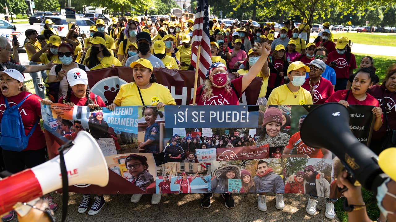 El programa DACA protege a quienes entraron al país sin papeles y con menos de 16 años. Hoy miércoles cumplió 10 años de ser promulgado.
<br>