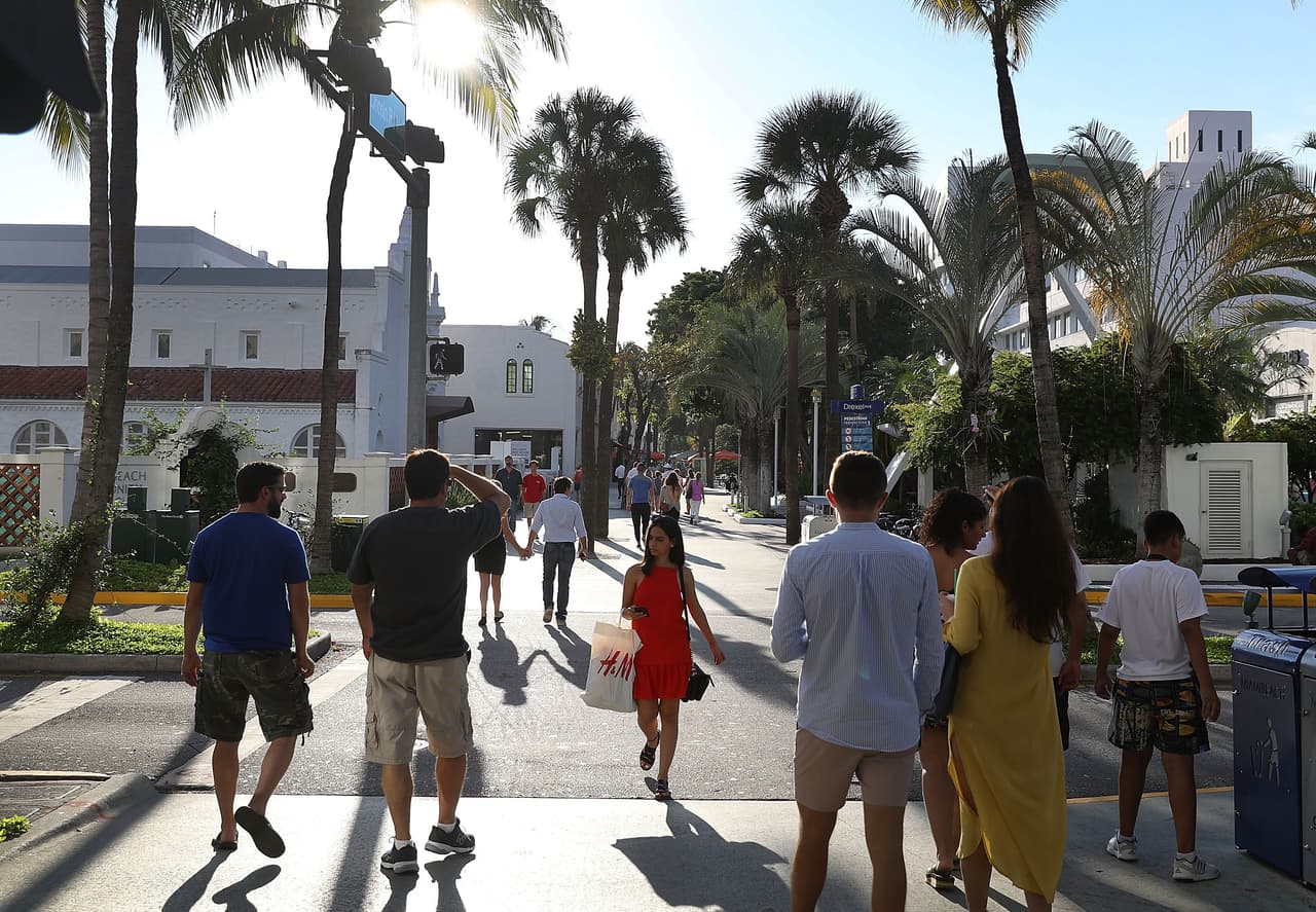Solo un político de carrera entre los cuatro candidatos por la alcaldía de Miami Beach