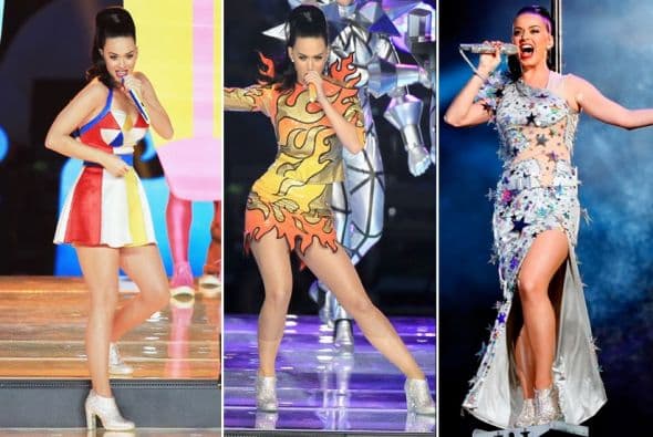 Katy Perry se puso muy sexy para la gran noche del Super Bowl y nos dejó a todos con la boca abierta presumiendo pierna.