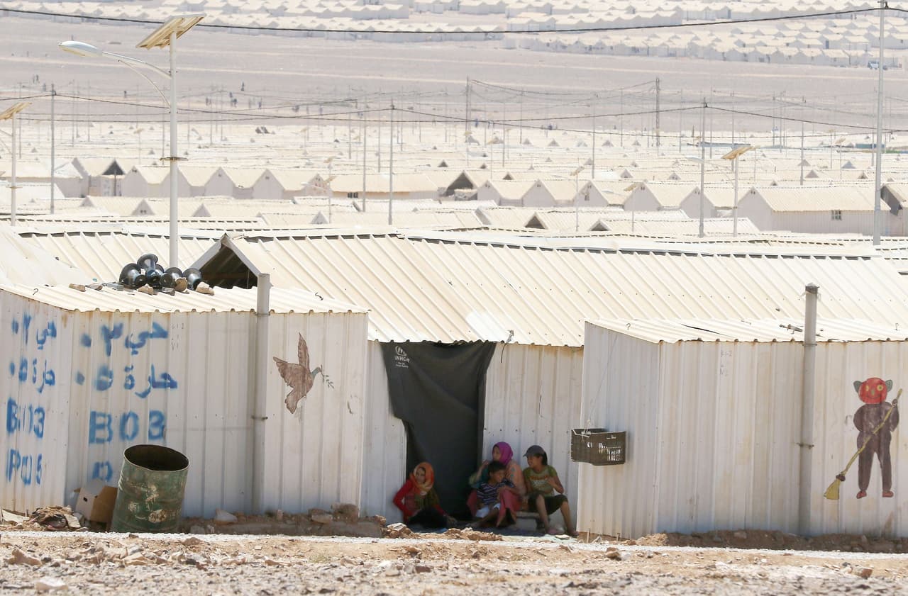 Hay alrededor de 75.000 sirios repartidos en diversos campos de refugiados.