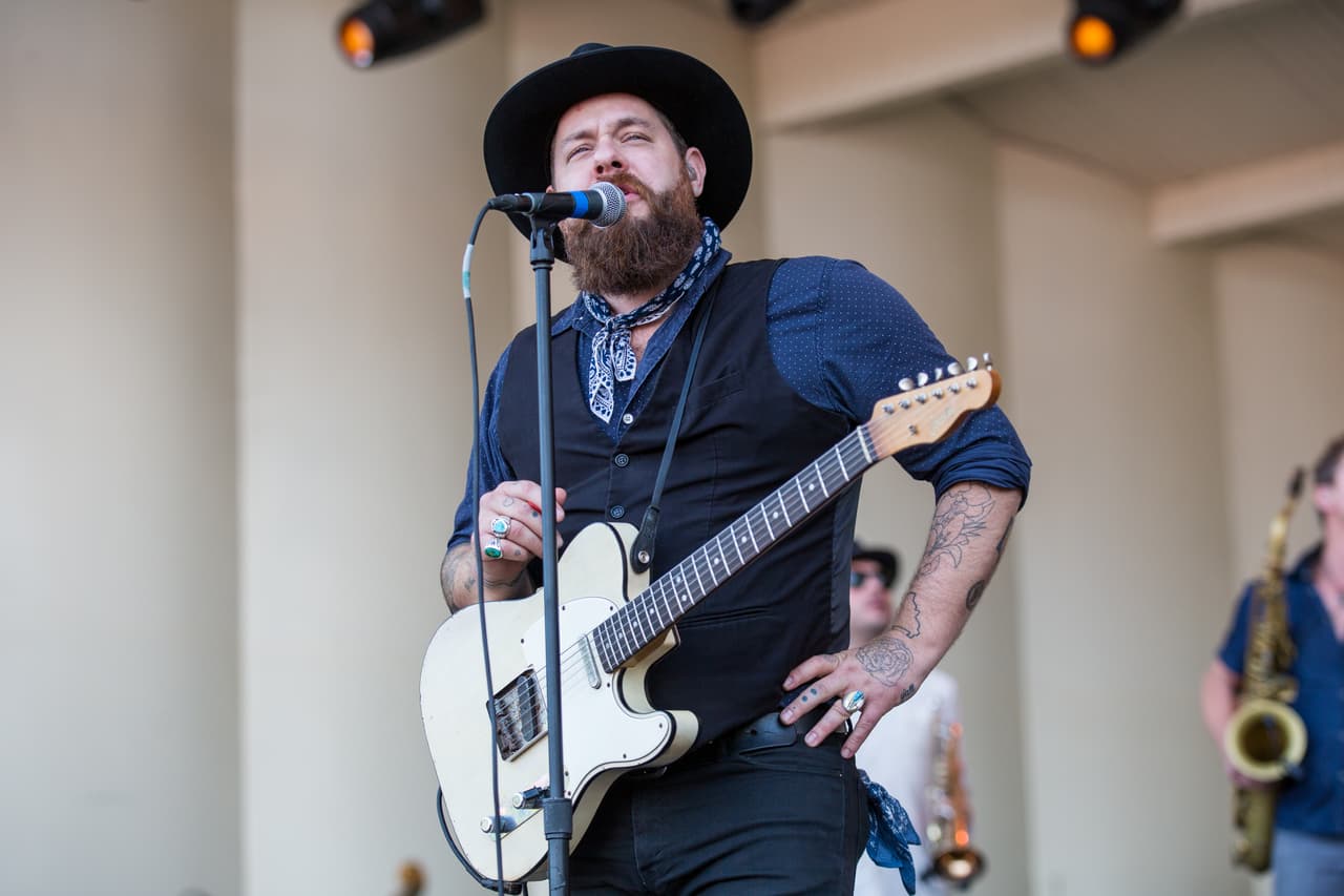 Ambiente del tercer día de conciertos de Lollapalooza 2016. Mira fotos de las actuaciones de Red Hot Chili Peppers y muchas estrellas más. Además del ambiente en el Grant Park.