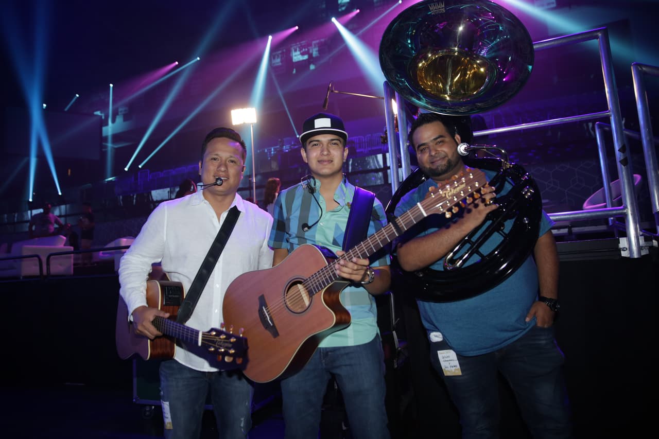 <b>Ulices Chaidez y sus Plebes </b>
<br>Nominaciones 3:
<br>Regional Mexicano - Canción Del Año: 'Qué Bonito es Querer'
<br>Regional Mexicano - Artista Sierreño Del Año 
<br>Regional Mexicano - Grupo o Dúo Del Año