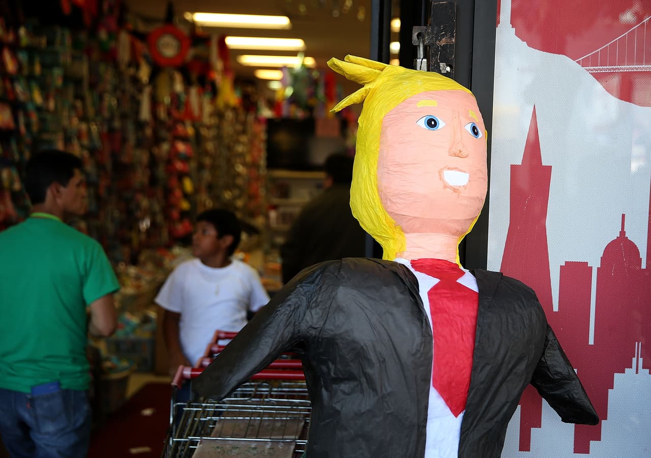 Piñatas de Donald Trump han resultado todo un éxito de ventas en el barrio latino de San Francisco.