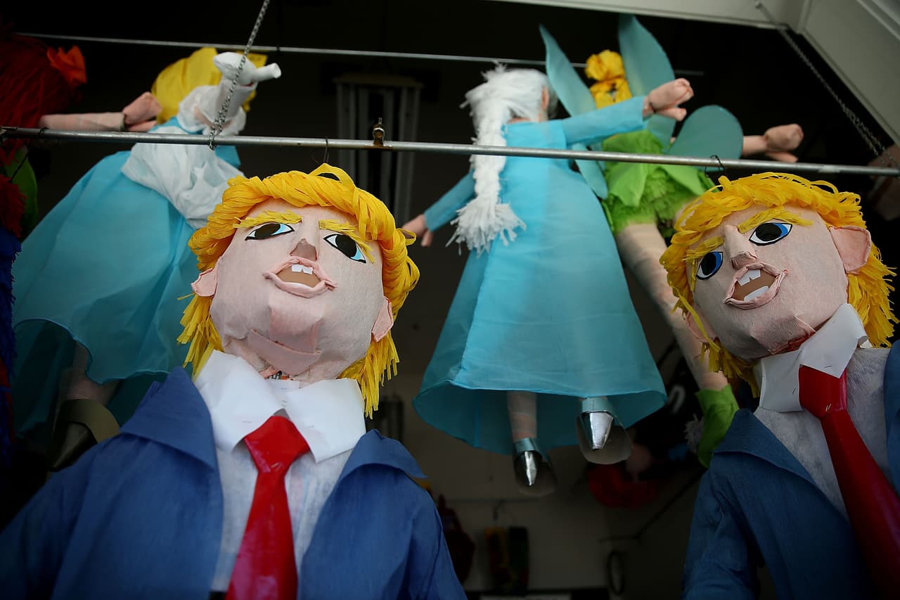 Piñatas de Donald Trump han resultado todo un éxito de ventas en el barrio latino de San Francisco.