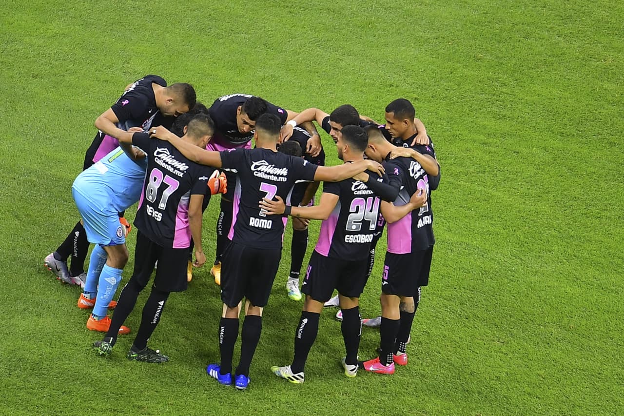 Los cementeros cayeron 2-0 y ponen en riesgo su calificación directa a la fiesta grande de la Liga MX. Nicolás López (69’) y Gignac (78’) marcaron por Tigres; ‘Cabecita’ Rodríguez falló un penal.