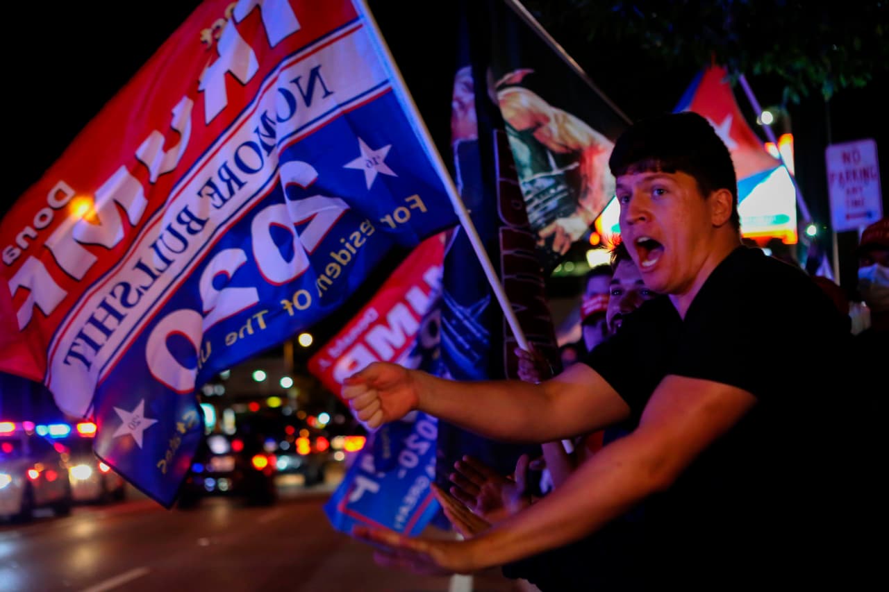 El restaurante Versailles es el punto de encuentro por tradición del exilio cubano.