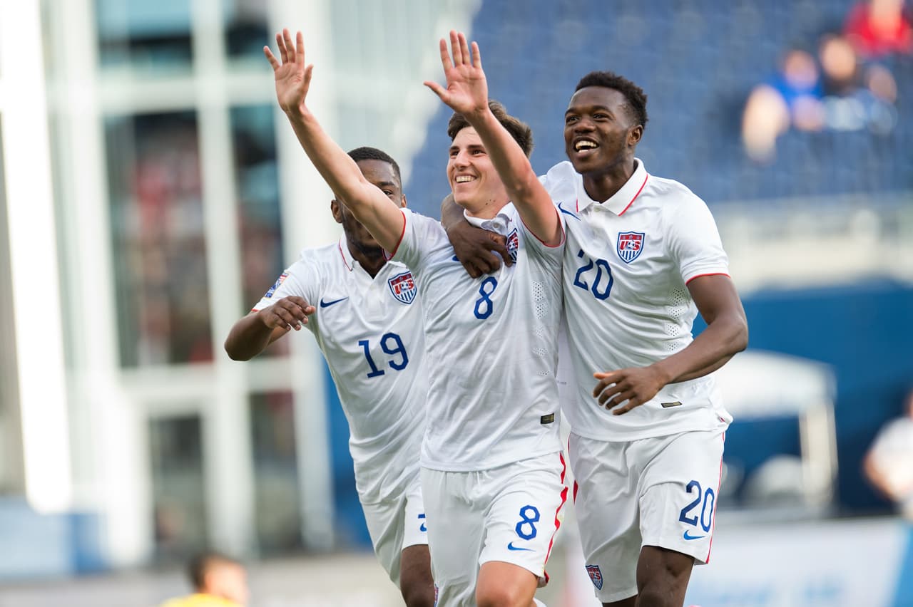 Su abuelo es Schellas Hyndman, un entrenador de fútbol universitario de gran prestigio que también entrenó al FC Dallas de la MLS entre 2008 y 2013.
