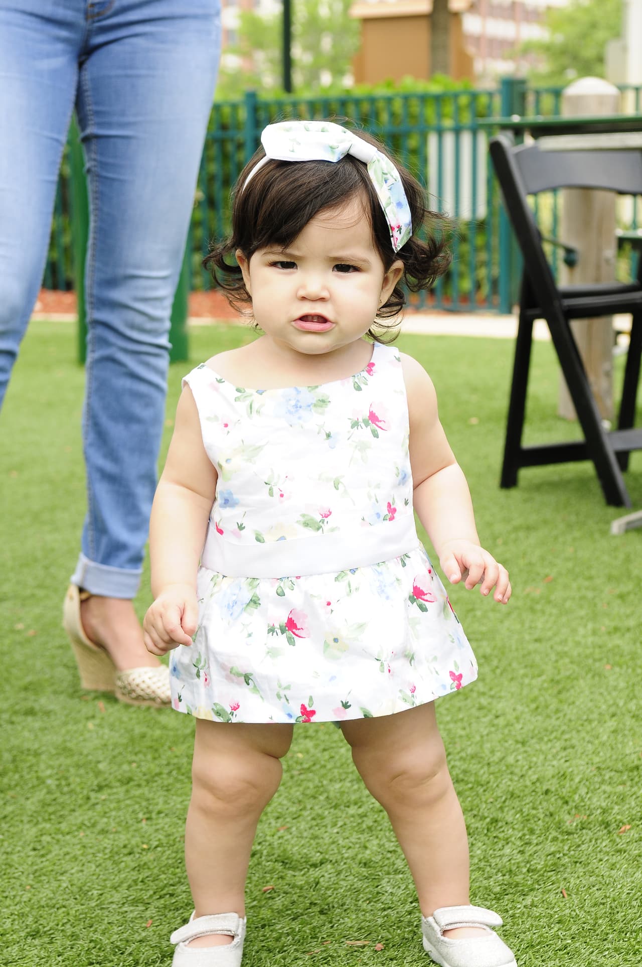 La pequeña decidió dar sus primeros pasitos el mismo día del cumpleaños de su padre, el 11 de abril. ¡Toda una belleza de niña!