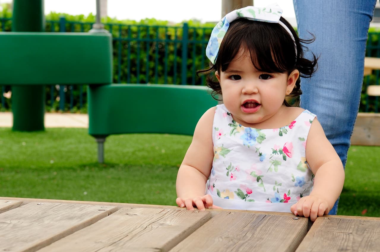 La pequeña decidió dar sus primeros pasitos el mismo día del cumpleaños de su padre, el 11 de abril. ¡Toda una belleza de niña!