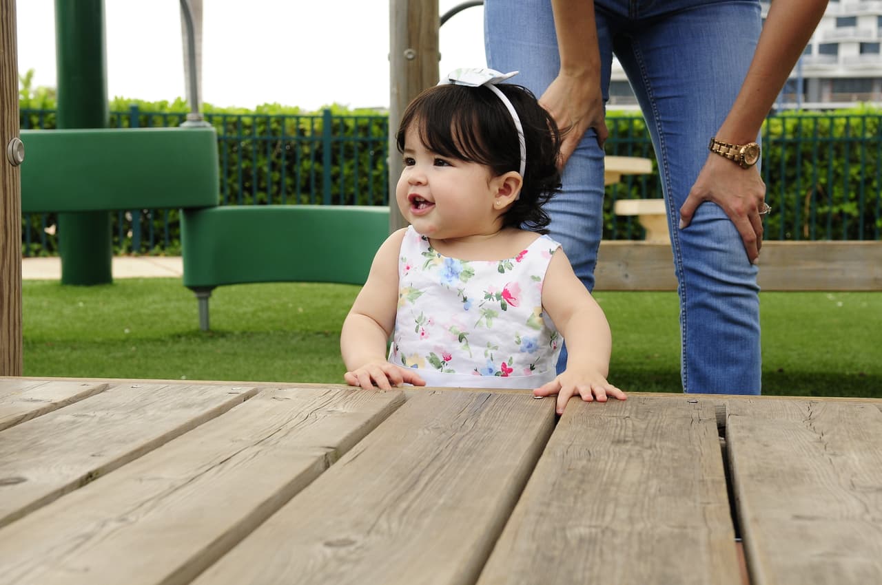La pequeña decidió dar sus primeros pasitos el mismo día del cumpleaños de su padre, el 11 de abril. ¡Toda una belleza de niña!