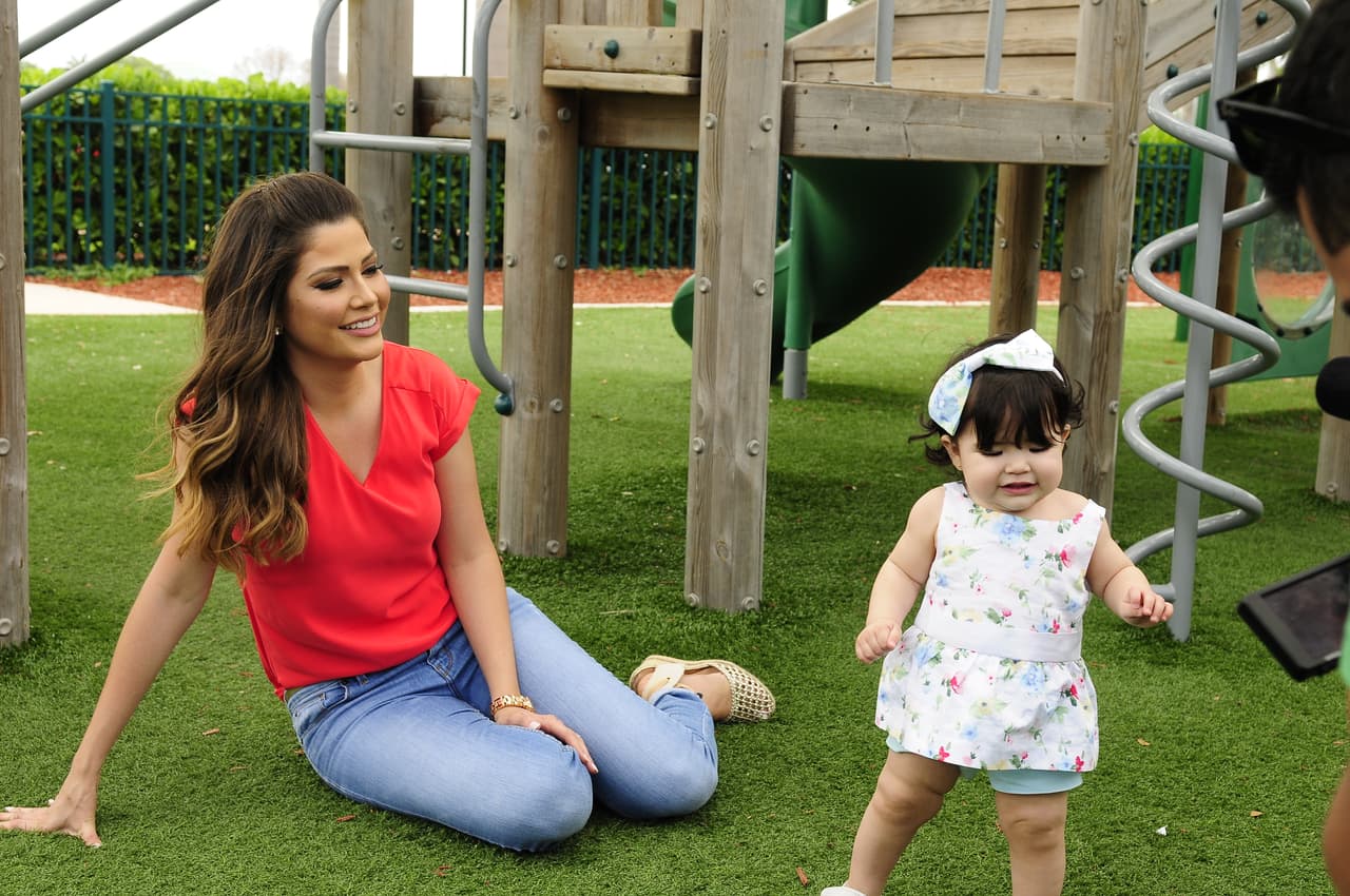La pequeña decidió dar sus primeros pasitos el mismo día del cumpleaños de su padre, el 11 de abril. ¡Toda una belleza de niña!