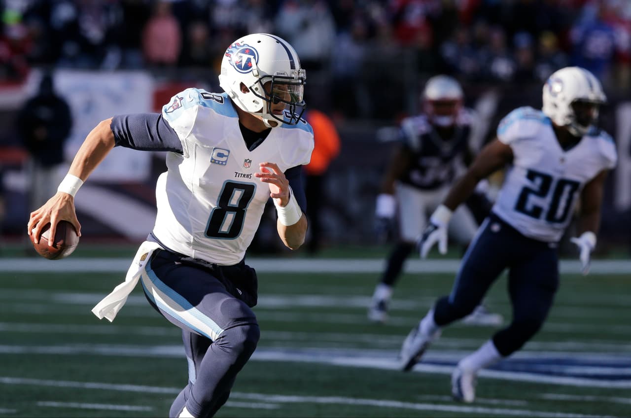 El coach Mike Mularkey quiere que Marcus Mariota corra más