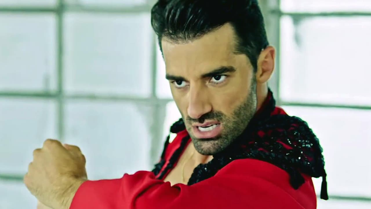 Acompañamos a Toni Costa a calentar el cuerpo rumbo al estreno de Mira Quién Baila All Stars 2020