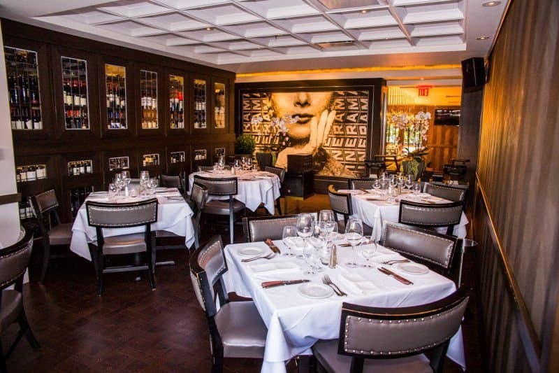 Steak44: este restaurante esta ubicado en Phoenix. (5101 N 44th St, Phoenix, AZ 85018)
<br>