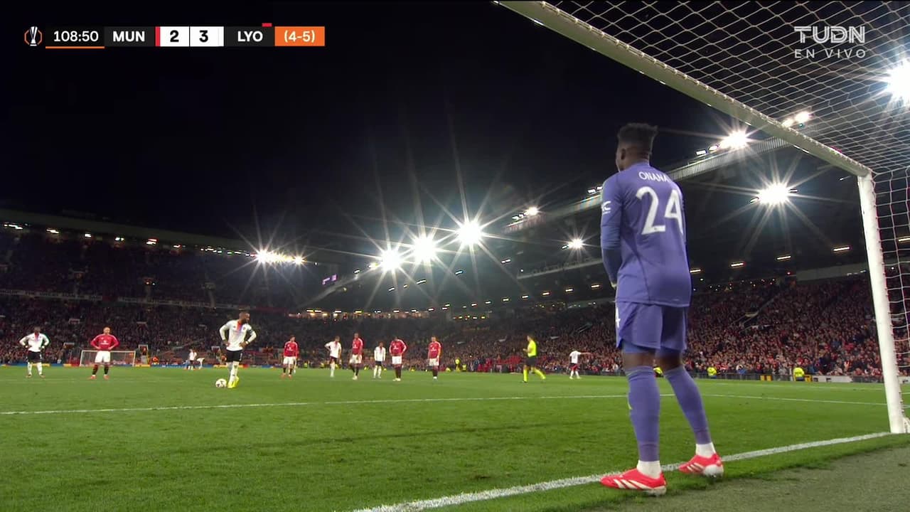 ¡GOL!  anota para Lyon. Alexandre Lacazette