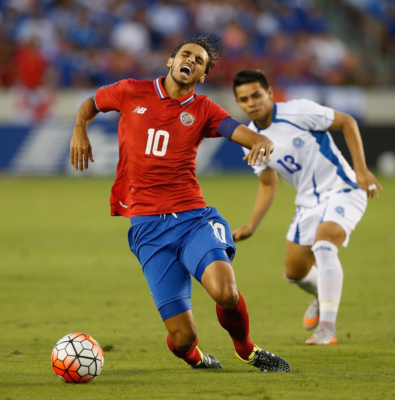 Bryan Ruiz no jugará en la fecha FIFA con Costa Rica por lesión