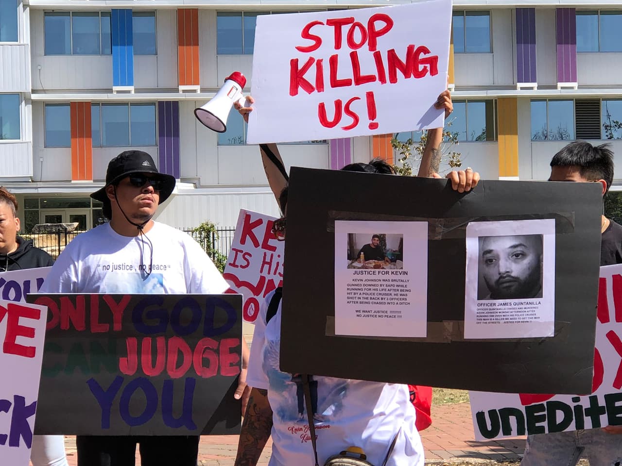 El hombre falleció a principios de marzo por nueve tiros que recibió por parte de 3 policías de SAPD.