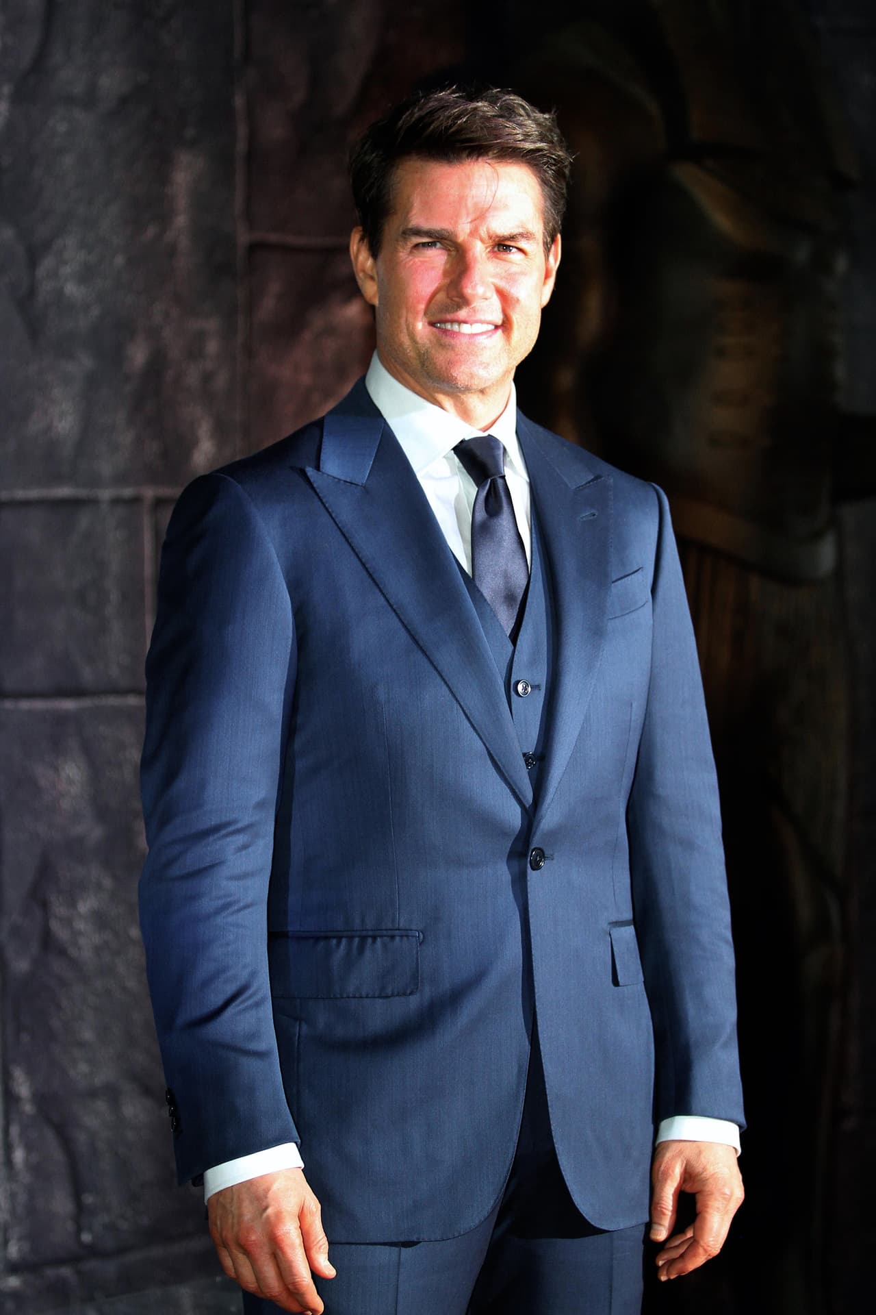 Por esta razón Tom Cruise hizo a un lado la cienciología y 
<b>estuvo durante la misa de los pequeños</b>. La madrina fue la también actriz Leah Rimini, mejor amiga de JLo.