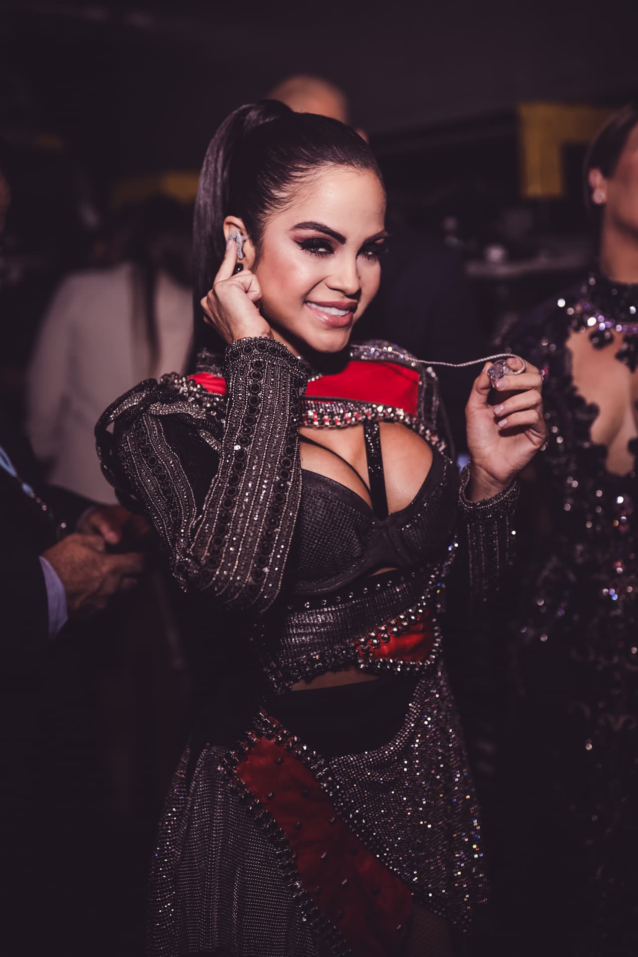 Natti Natasha subió al escenario de PLN 2018 
<b>para ser parte del homenaje que se le hizo a Olga Tañón</b> y cantó junto con ella el tema 'Mentiroso'.