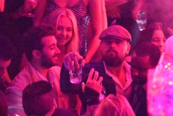 Así que tal vez, Cooper le pidió a su amiguito DiCaprio que le cuidara a su novia en Cannes.