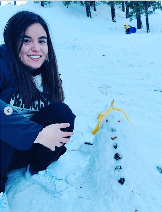 <b><a href="https://www.univision.com/famosos/conoce-a-los-tres-hijos-de-karyme-lozano-la-que-tuvo-con-aitor-iturrioz-y-los-dos-que-adopto-fotos">Ángela, la primogénita de Karyme</a></b> a quien tuvo durante su relación con el actor Aitor Iturrioz, también ha sido parte fundamental para la adaptación de los niños.
<br>