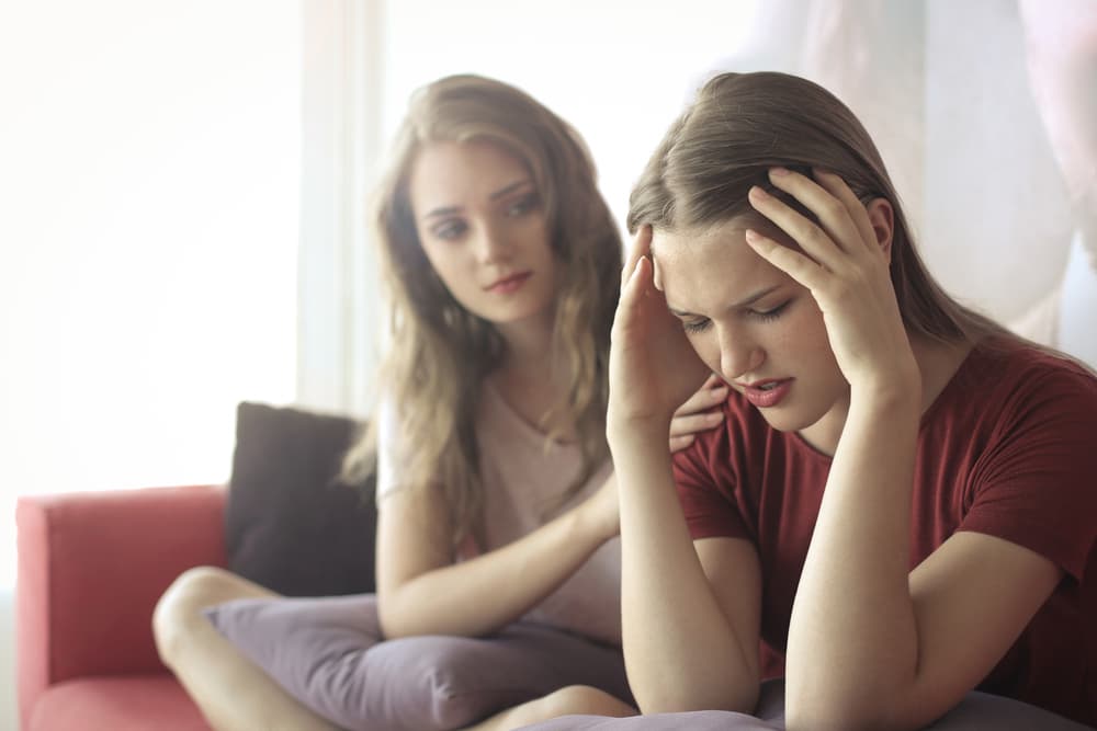 Muchos pensarían que estas inseguridades de un Cáncer esconden un carácter débil pero en realidad la gran mayoría son todo lo contrario; son personas de temperamento fuerte porque con esa naturaleza maternal que los rodea quieren tener el control de todo, lo cual los hace ver un tanto irritables.