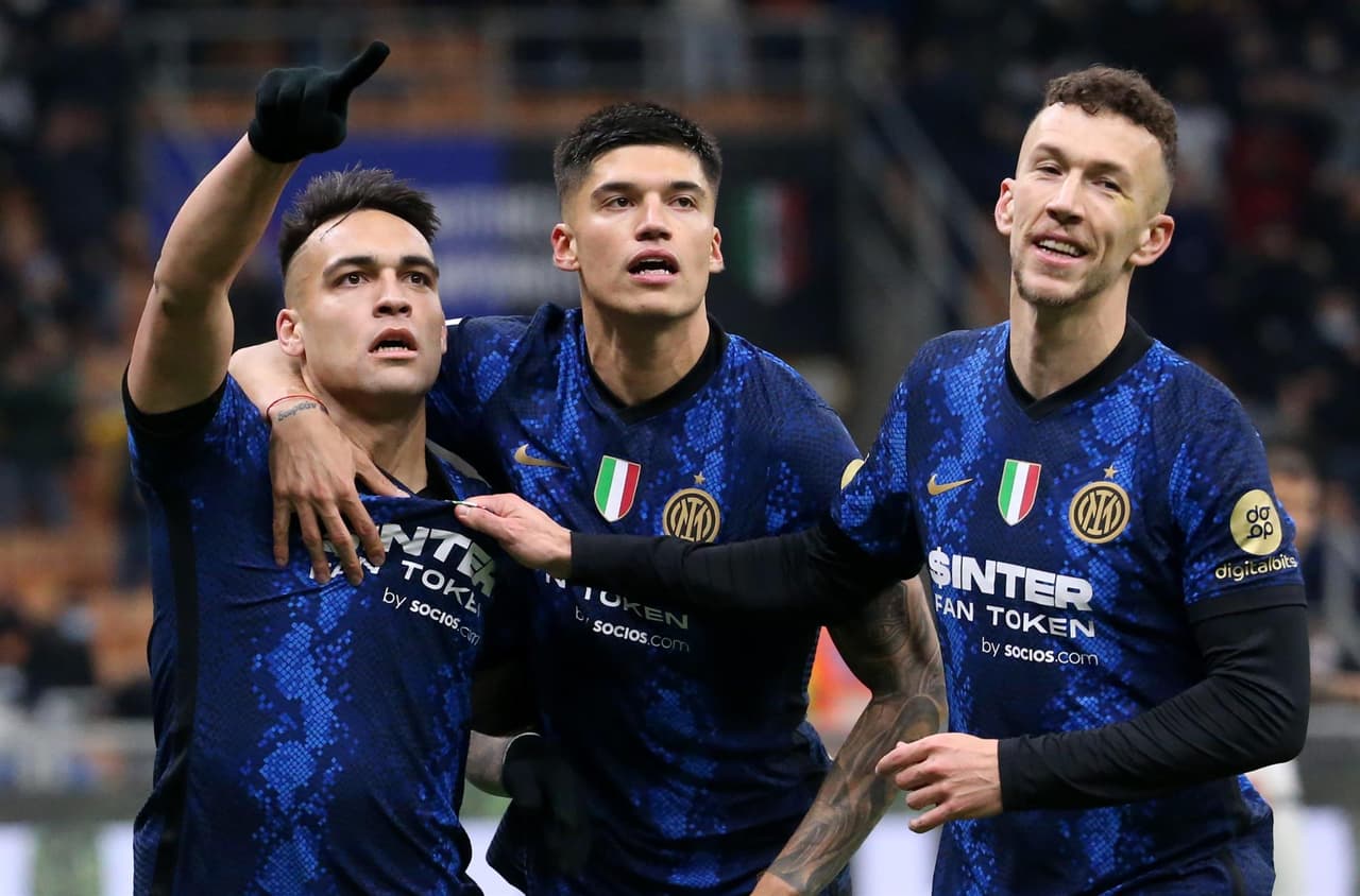 Lautaro Martínez dio una asistencia y anotó de penalti een el triunfo por 2-0 del Inter de Milán en San Siro contra el Spezia. Roberto Gagliardini anotó el primero al minuto 36'.