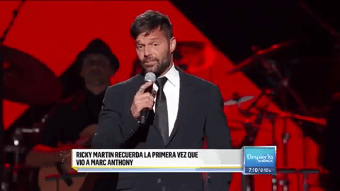 En 2016, el cantante Marc Anthony fue reconocido con el galardón 'Persona del Año' durante la entrega del Latin Grammy. Ricky Martin fue el encargado del discurso para reconocer al cantante de salsa, a quien en momentos se le cortaba la voz, pues de la emoción casi lloraba.