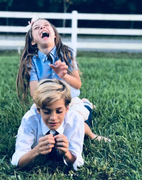 Sobre todo hemos podido ver la buena relación que tiene con su hermano mayor Christopher, a quien de cariño le dice 'Toty'.