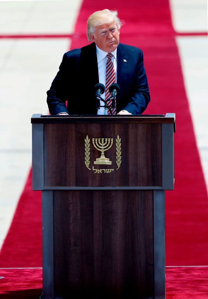 En sus primeras palabras tras su llegada, Trump aseguró que hay una oportunidad de lograr la paz en Oriente Medio.