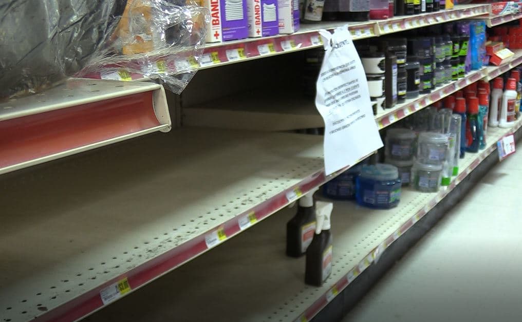 En Puerto Rico se declaró estado de emergencia por la gobernadora y la activación de la Guardia Nacional. Actualmente no se han recibido los resultados de los casos sospechosos en la Isla.