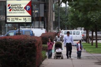 Niños ciudadanos o residentes legales permanentes le darán estatus temporal de permanencia a padres indocumentados y un permiso de trabajo por tres años.