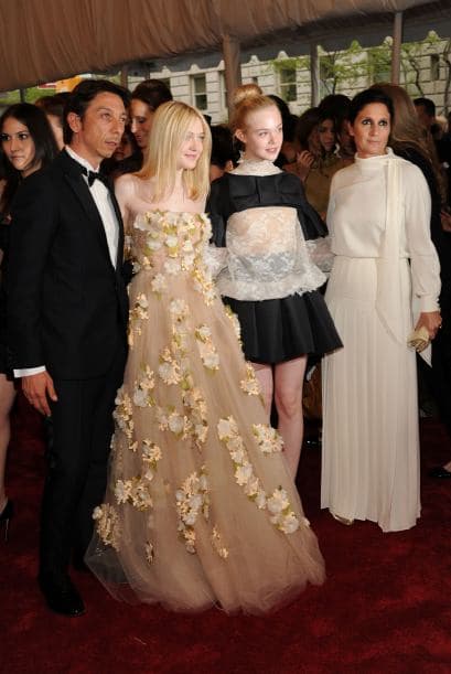 8. DAKOTA y ELLE FANNING " Entre estas dos hermanas han generado $5.5 millones durante el año pasado.