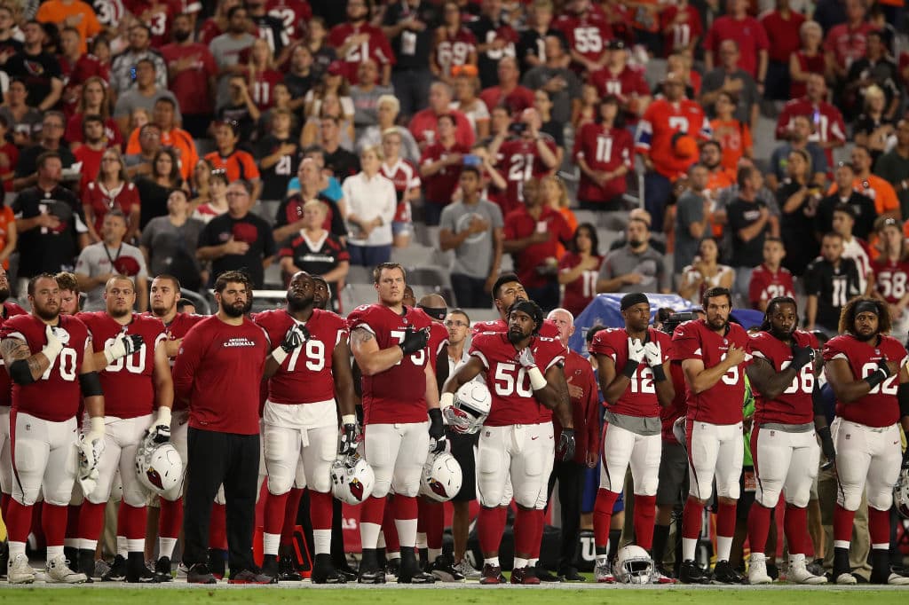 <b>27) Arizona Cardinals</b>. La gran incógnita de este equipo es el quarterback. ¿Cuán sano y afinado estará Sam Bradford? ¿Qué tan rápido echarán mano del novato Josh Rosen? El resto del esquipo está bien.