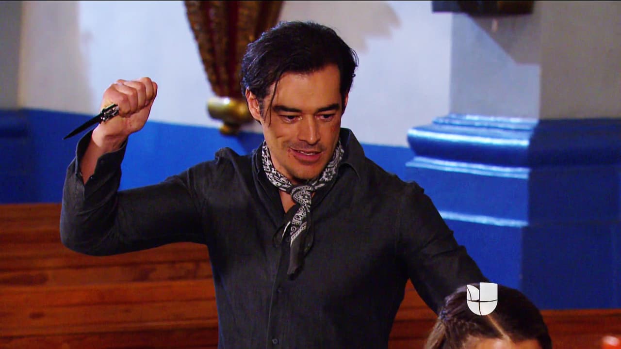 Baja ese cuchillo Manuel. ¿Qué locura harás?