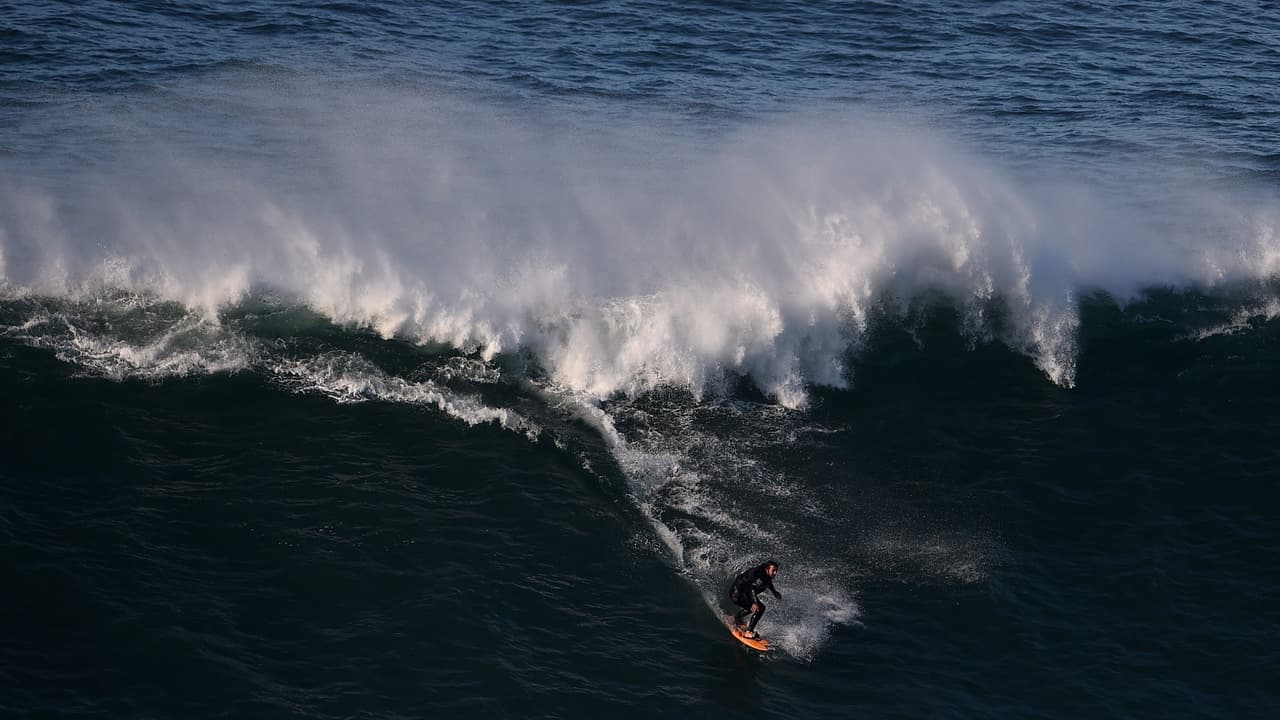 Impresionante: brasileño surfeó la ola más grande de la historia 