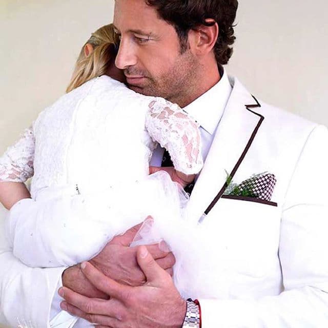 "Asumo total responsabilidad de mis actos y ofrezco públicamente disculpas a mi esposa Geraldine, a mis hijas y a mi compañera de trabajo Marjorie de Sousa", señala en la red social.