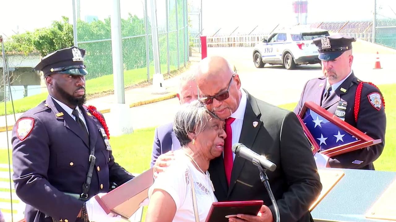 Rinden homenaje a trabajadores del Departamento de Correccionales que ayudaron tras ataques del 9/11