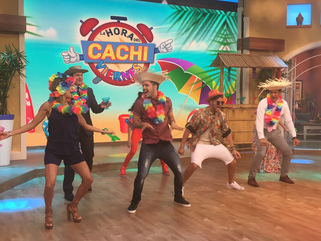 ¡Sabor! Karlita y William la estaban pasando bomba.