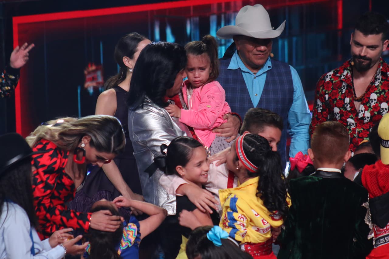 La pequeña Anahí no pudo contener las lágrimas y hasta Albertano la consoló. En el siguiente show no habrá eliminados, así que los escuadrones pueden estar más relajados.