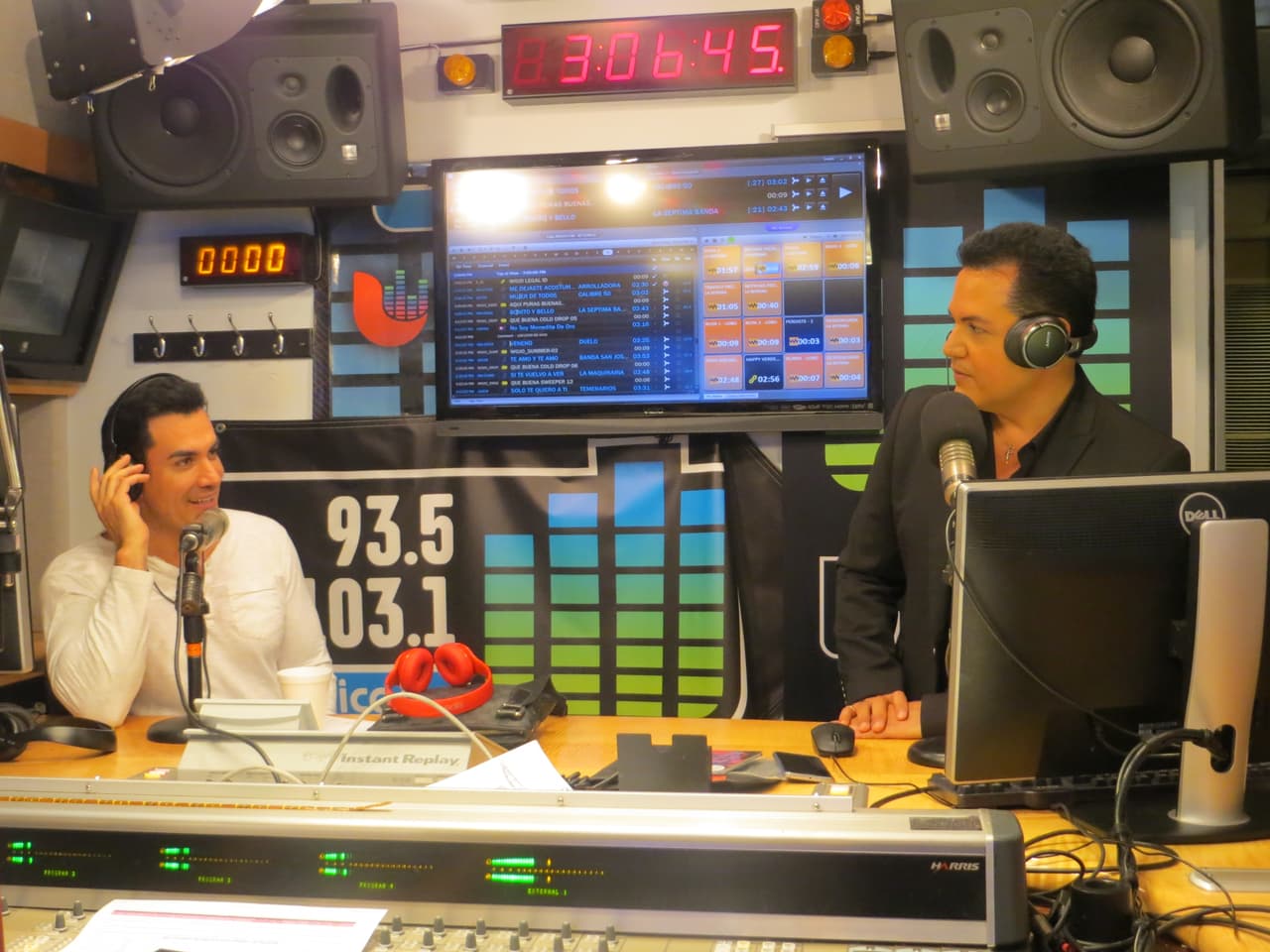 Auri le preguntó por sus planes futuros y dijo que próximamente estará en una obra de teatro.