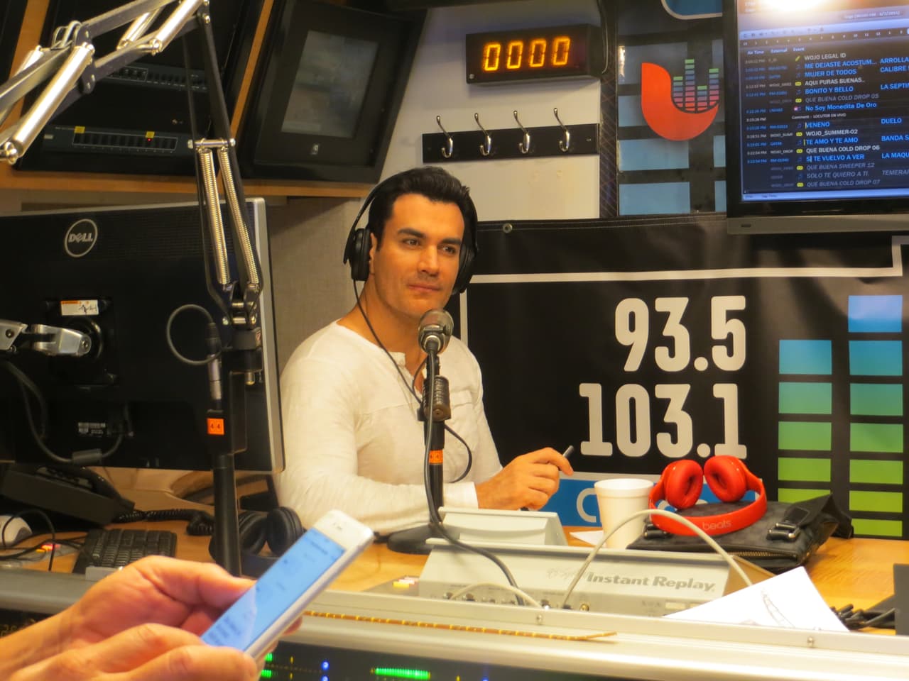 David está de visita en la ciudad del viento porque hará una presentación especial en el Circo Hermanos Vázquez esta noche.