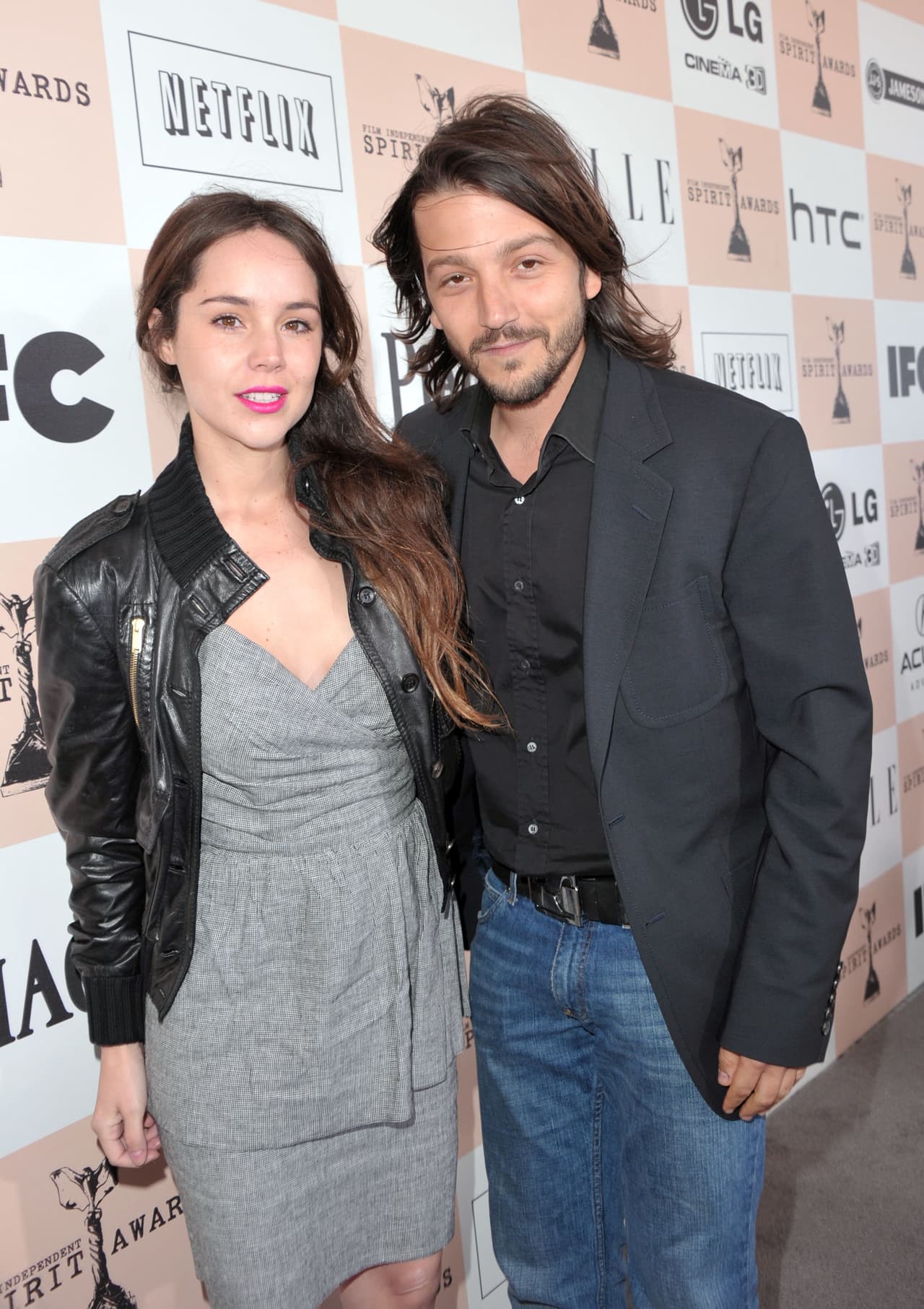 <b>Camila Sodi </b>y
<b> Diego Luna</b> se casaron en 2008 y se separaron en 2013. Tuvieron dos hijos, pero la actriz dejó entender que no eran felices y entonces decidieron emprender caminos distintos.