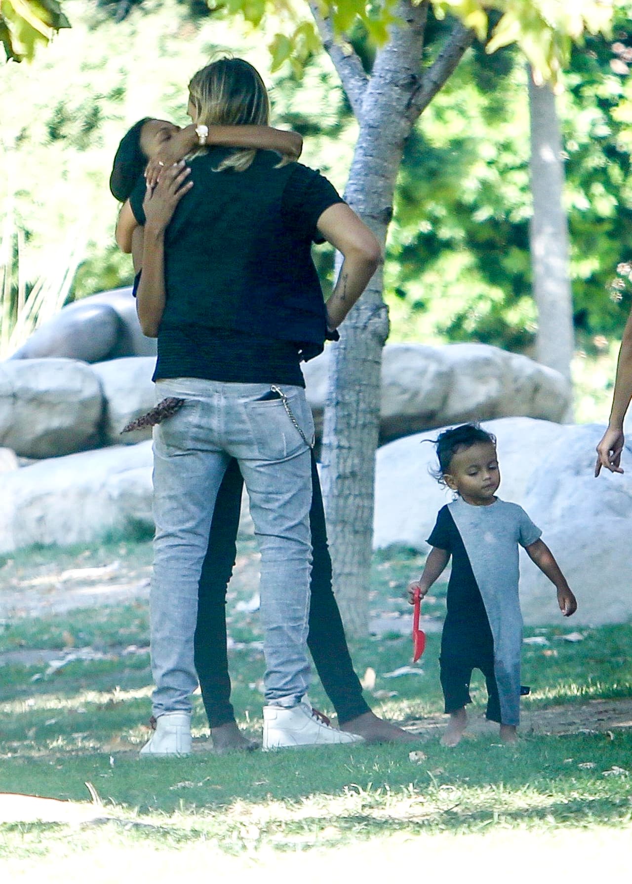 ¡Qué románticos y amorosos!