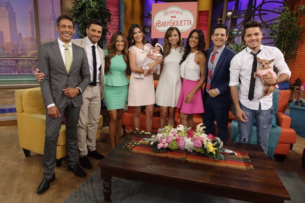 ¡Qué momento más maravilloso! Giulietta rodeada por su familia de Despierta.