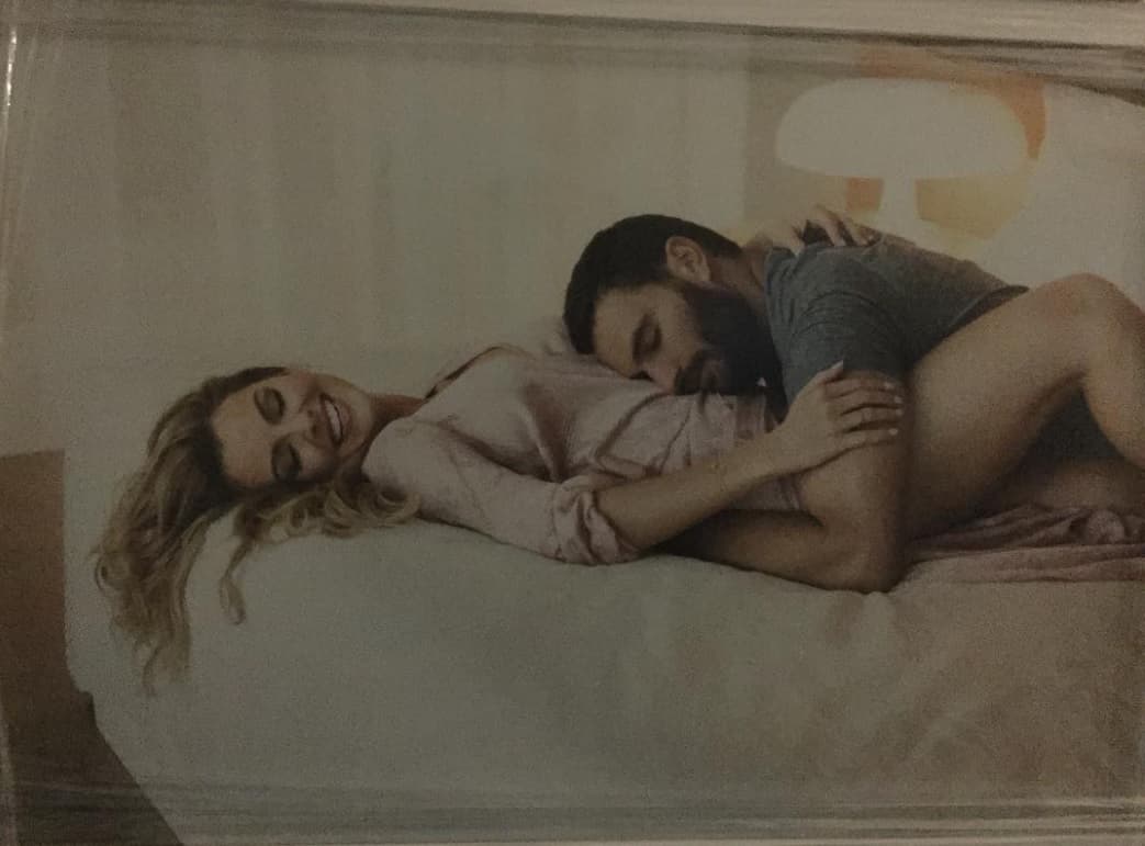 "Esta foto la pondremos en mi cuarto 😍 mis papis 😘y yo 😇 nuestras primeras fotos juntos", se leía en la cuenta de Instagram que le fue abierta al bebé antes de nacer.