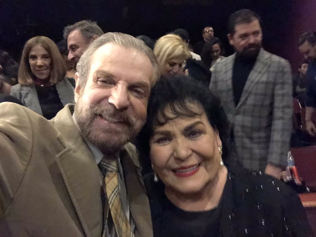 Aunque tuvo como madrinas a importantes personalidades de México, 
<b>el material discográfico no tuvo el éxito esperado</b>: "Mis madrinas fueron Silvia Pinal, Carmen Salinas, Irma Dorantes, Alejandra Meyer, Maxine Woodside y todo el medio artístico estaba ahí".