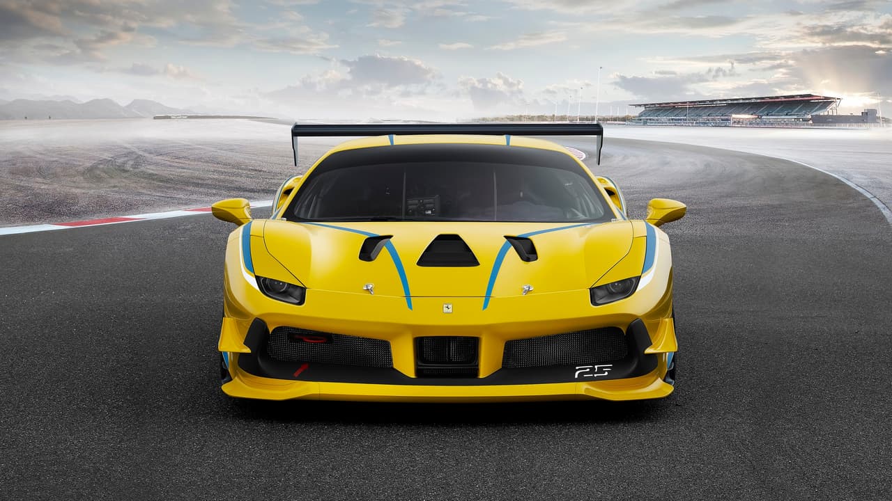 Ferrari aprovechó una nueva edición del Ferrari World Finals, la competencia automovilística que reúne a decenas de autos en todo el mundo, y presentó el nuevo 488 Challenge.