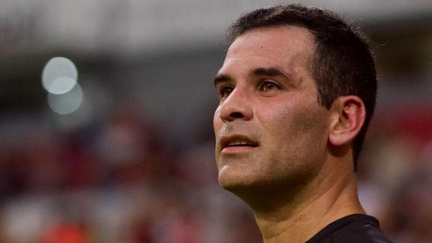 Rafa Márquez tiene dos ofertas para dirigir en el futbol de España