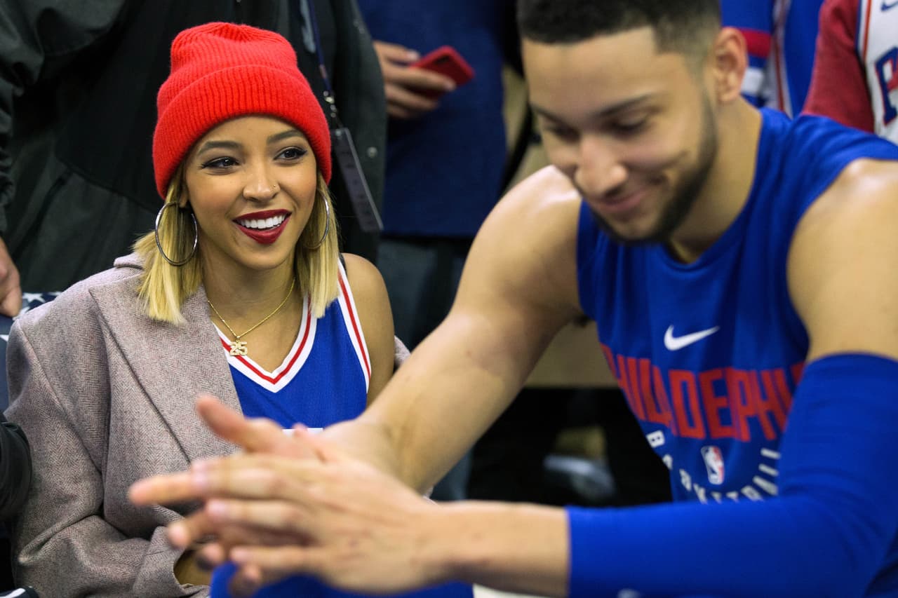 Tinashe, quien fue pareja de Simmons incluso cuando él ya empezaba a salir con Jenner según varios reportes, actuó como parte de la celebración de cumpleaños de Ryan Labbe, dueño del '
<b><a href="http://www.palms.com/apex.html">APEX Social Club</a></b>'.